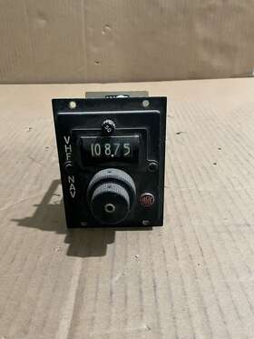 27020-0128 Arc Vintage Avionics Vhf Nav Control Unit C-85a Sold As Is Parts Untested