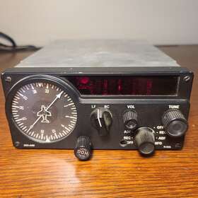 R-556d Edo-aire 10700 Vintage Piper Aircraft Adf Receiver -