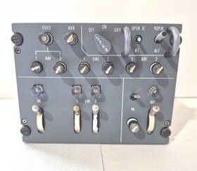 Gables G6931-02 Aircraft Radio And Audio Control Panel