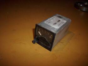 22-169-910-10 Garwin R. Fuel Qty 0-164 Lbs. Gauge