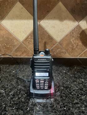 Fta-250l Yaesu Fta-250 Handheld Nav/com Transceiver With Charging Base. Like New