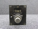 071-1067-00 King Radio KFS-585B Control Adf (cracked Screen And Worn Knobs). Fixed Price $56.00.